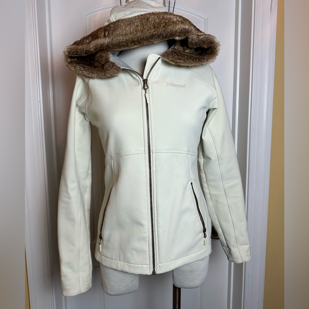 Marmot Fur hooded Fleece Lined Tan Women’s Winter Hiking Jacket Coat Small